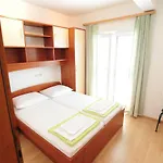 Apartment Knezevic Makarska