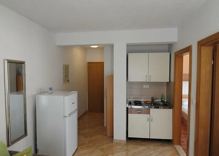 Knezevic Apartment Makarska