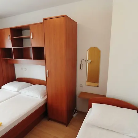 Knezevic Apartmán *